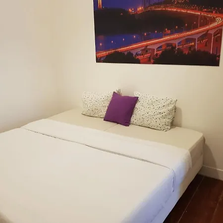 7 Luz بيت شباب